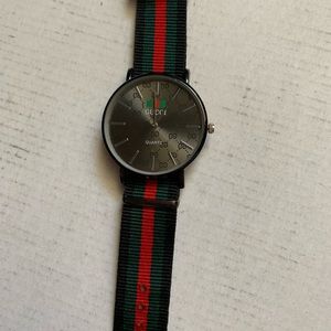 Vintage Gucci Red Green Quartz Watch